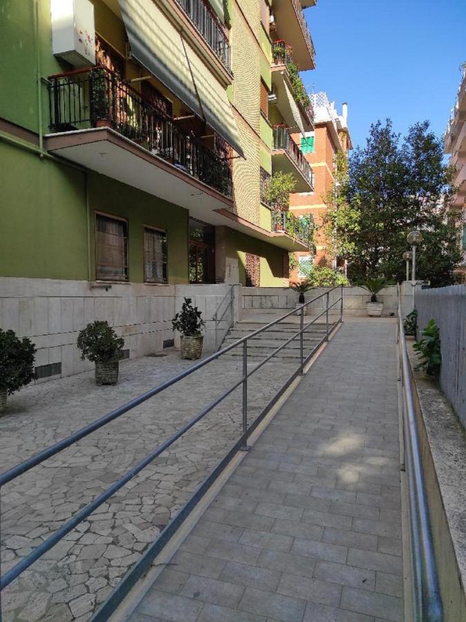 Hotel Blue Marine Di Ostia Zewnętrze zdjęcie