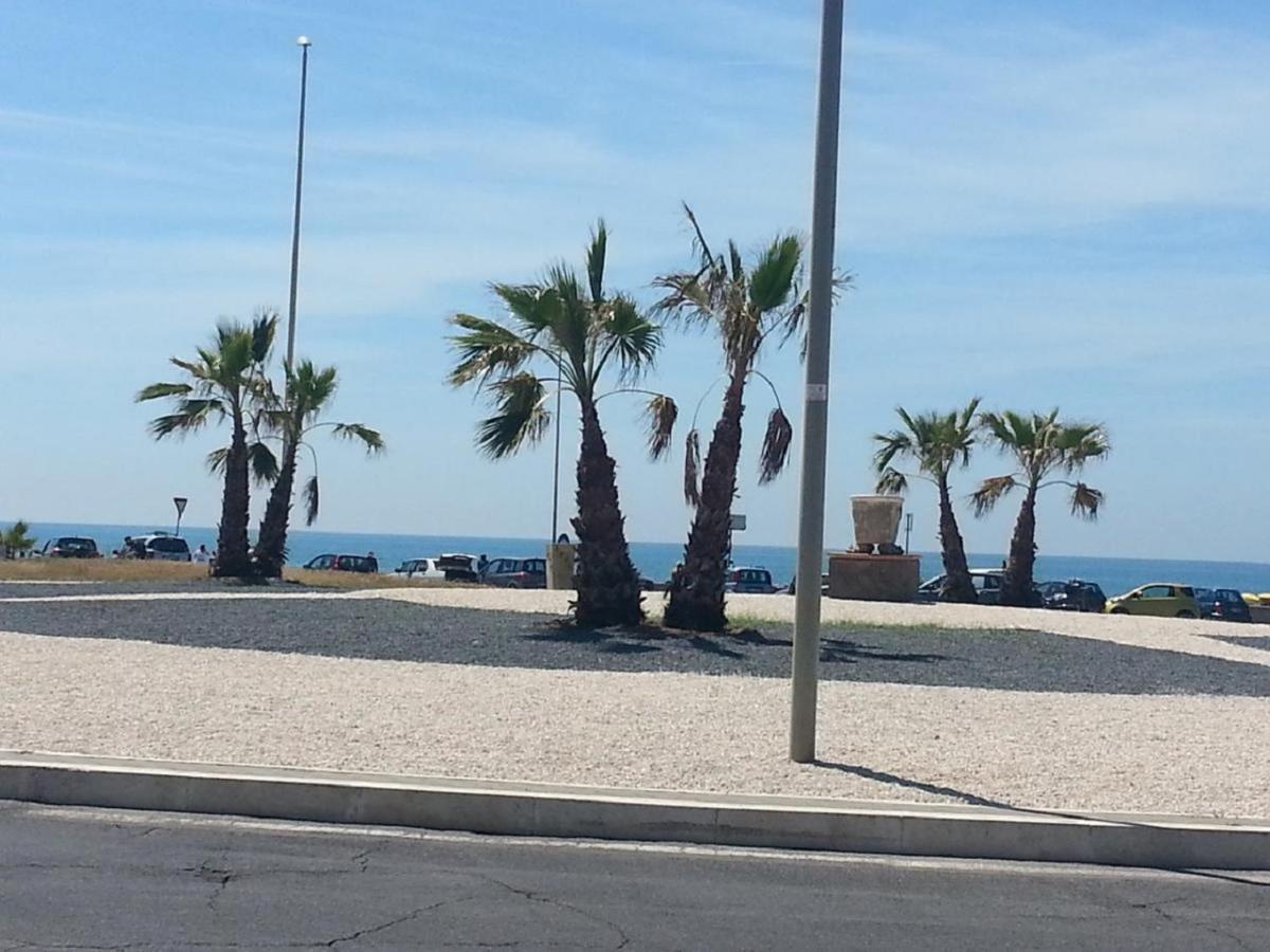 Hotel Blue Marine Di Ostia Zewnętrze zdjęcie